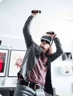 Intérieur de l'arène VR - Installation de jeu en réalité virtuelle moderne